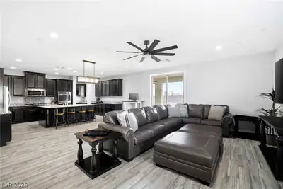 362 Via Del Salvatore, Henderson, NV 89011 Living Room