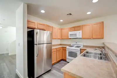 5234 Fire Night Avenue, Las Vegas, NV 89122 Kitchen