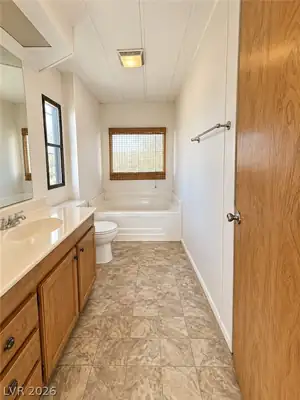 1350 Potomac Street, Sandy Valley, NV 89019 Primary Bathroom