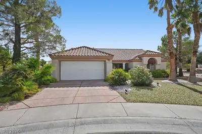 2805 Bent Tree Court, Las Vegas, NV 89134 Front of Structure