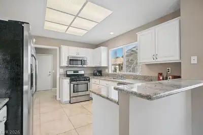 2805 Bent Tree Court, Las Vegas, NV 89134 Kitchen