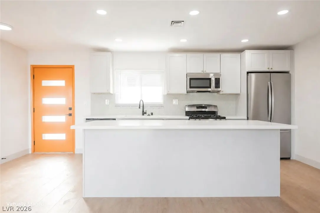 906 Baker Avenue, Las Vegas, NV 89108