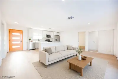 906 Baker Avenue, Las Vegas, NV 89108 
