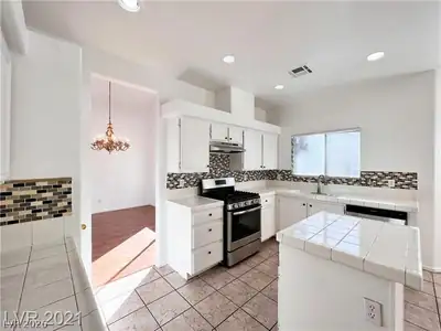 3553 Lazy Sun Lane, Las Vegas, NV 89147 Kitchen