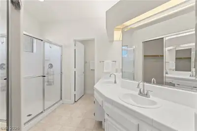 4708 Standing Bluff Way, Las Vegas, NV 89130 Primary Bathroom