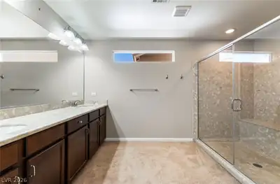6713 Philharmonic Avenue, Las Vegas, NV 89139 Primary Bathroom