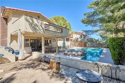 8741 Pesaro Drive, Las Vegas, NV 89117 Yard