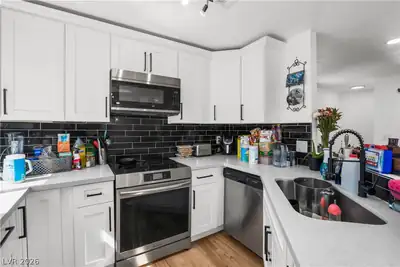 2201 Sun Avenue D, North Las Vegas, NV 89030 Kitchen