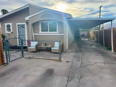 2155 Bryce Canyon Avenue, Las Vegas