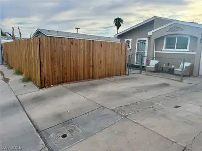 2155 Bryce Canyon Avenue, Las Vegas, NV 89156 Front of Structure