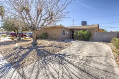 1305 North Mojave Road Las Vegas, NV 89101