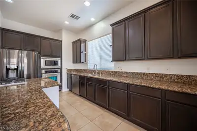 8618 Amber Autumn Street, Las Vegas, NV 89131 Kitchen