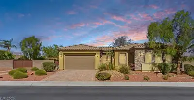 8618 Amber Autumn Street Las Vegas, NV 89131