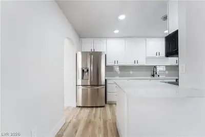 3809 Millwood Avenue, Las Vegas, NV 89121 Kitchen