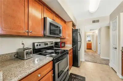 4400 South Jones Boulevard 2033, Las Vegas, NV 89103 Kitchen