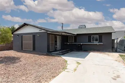 3040 Holly Hill Avenue, Las Vegas