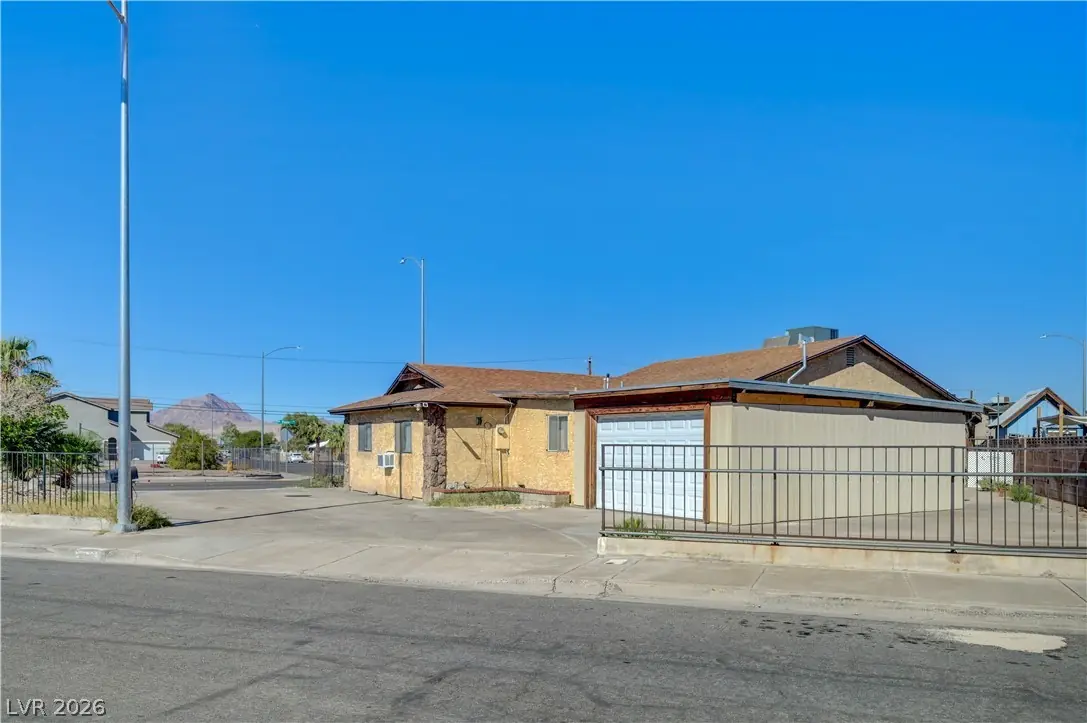 1724 PALM Street, Henderson, NV 89011