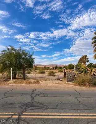 575 Cooper Street Overton, NV 89040