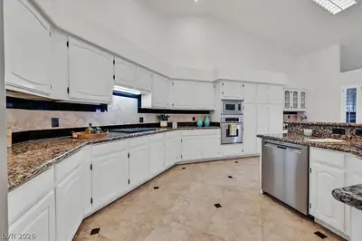 7308 Breezy Night Court, Las Vegas, NV 89129 Kitchen
