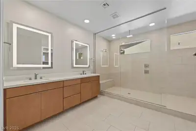 484 Crown Mesa Avenue, Las Vegas, NV 89138 Primary Bathroom