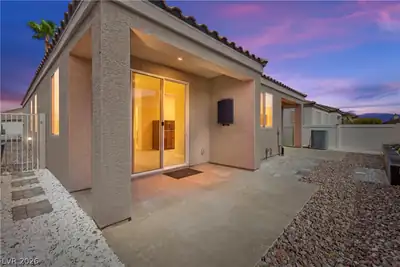7229 Fountain Village Avenue, Las Vegas, NV 89113 Patio