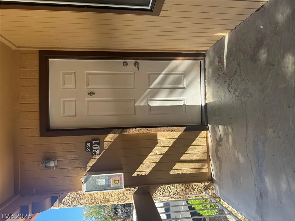5158 South Jones Boulevard 201, Las Vegas, NV 89118