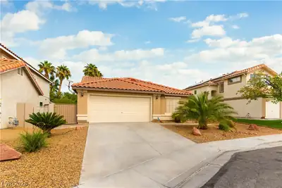 740 Gull Point Avenue, Las Vegas, NV 89123 Front of Structure