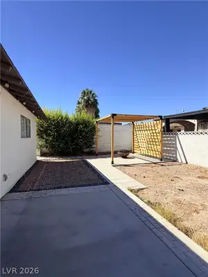 3610 Antigua Avenue, Las Vegas, NV 89121 Yard