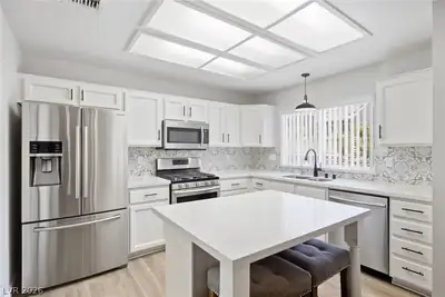2529 Highvale Drive, Las Vegas