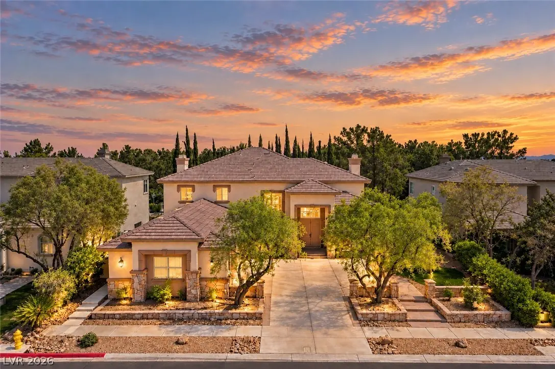 304 Queens Gate Court, Las Vegas, NV 89145
