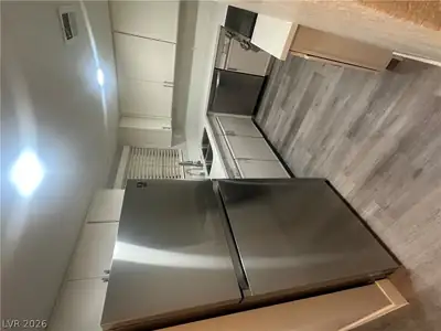2080 Karen Avenue 1, Las Vegas, NV 89169 Kitchen