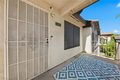 1575 West Warm Springs Road 2024, Henderson, NV 89014 Entry