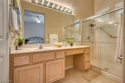 2025 Red Dawn Sky Street, Las Vegas, NV 89134 Primary Bathroom
