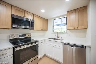 3823 South Maryland Parkway B11, Las Vegas, NV 89119 