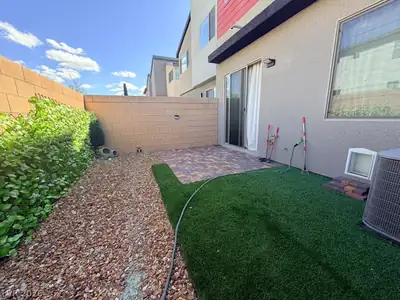 2662 Kindswood Street, Henderson, NV 89044 Yard