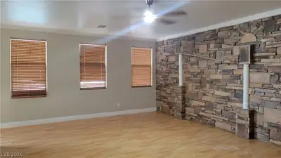 5538 Moncinna Street, Las Vegas, NV 89118 Living Room