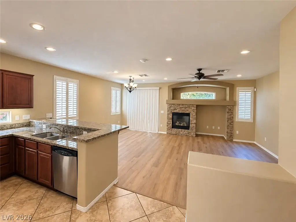 10433 Valaris Court, Las Vegas, NV 89178