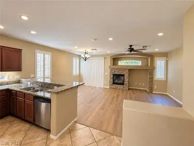 10433 Valaris Court, Las Vegas