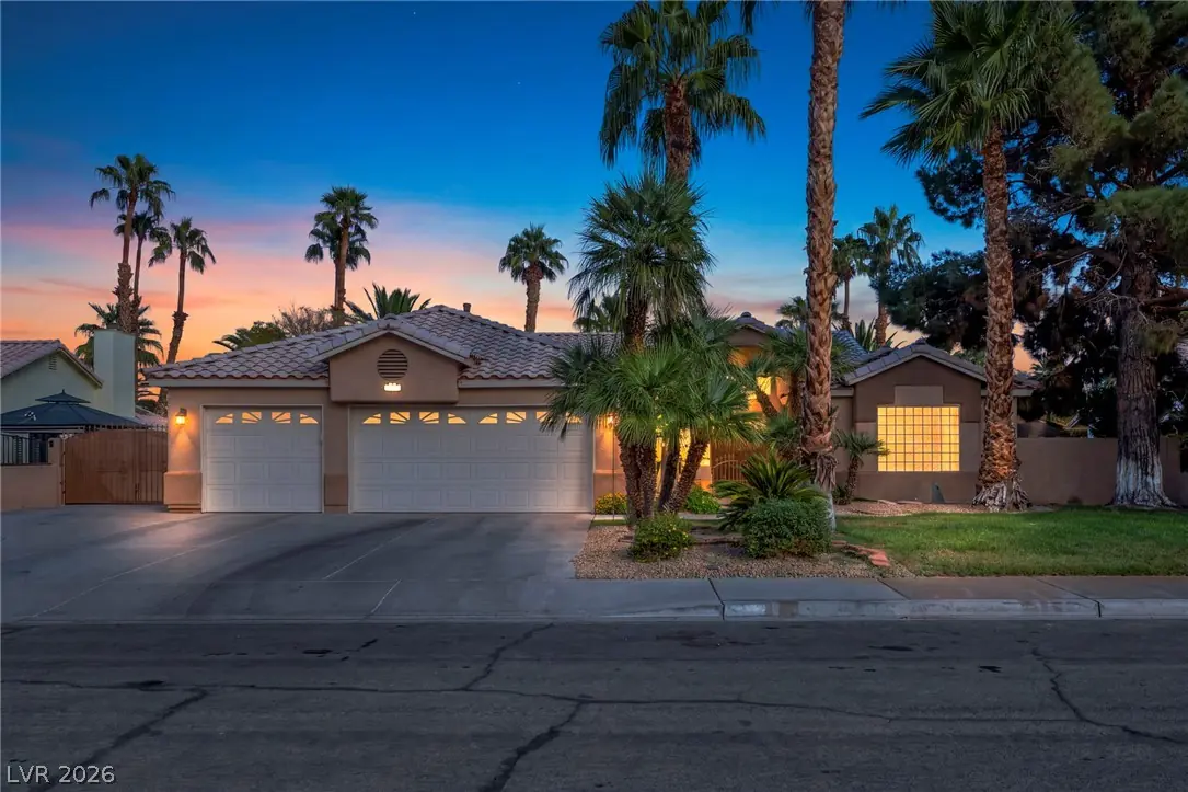 3708 Glen Ridge Way, Las Vegas, NV 89108