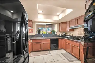 3708 Glen Ridge Way, Las Vegas, NV 89108 Kitchen