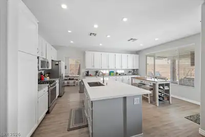2386 Flute Avenue, Henderson, NV 89052 Kitchen