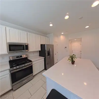 6547 Dove Point Place, Las Vegas, NV 89130 Kitchen