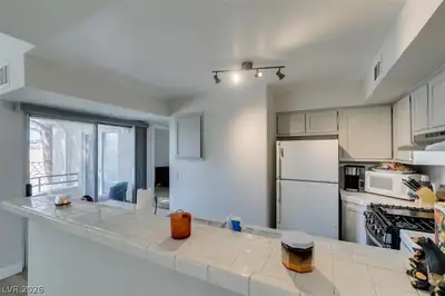 2251 Wigwam Parkway 723, Henderson, NV 89074 Kitchen