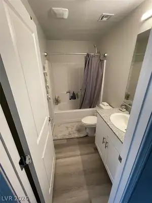 2823 Kona Blue Lane 3, Las Vegas, NV 89183 Bathroom