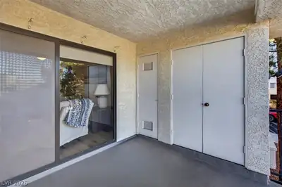 4724 Nara Vista Way 204, Las Vegas, NV 89103 Patio
