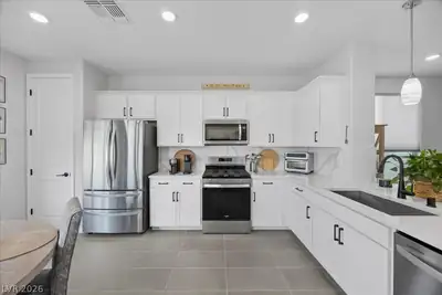 49 Stone Bluff Lane, Henderson, NV 89011 