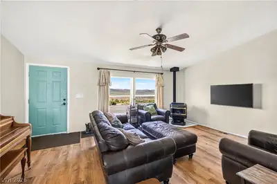 1531 EL24 Road, Wells, NV 89801 Living Room