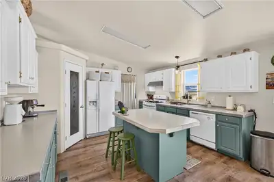 1531 EL24 Road, Wells, NV 89801 Kitchen