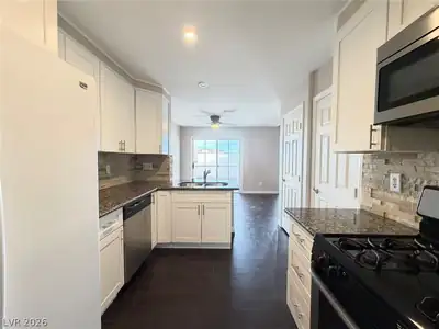 8200 Midnight Star Court, Las Vegas, NV 89145 Kitchen