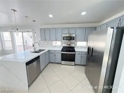 7520 Pacific Ridge Avenue, Las Vegas, NV 89128 Kitchen